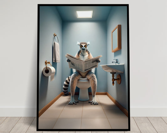 Lemur Reading Newspaper Poster - Funny Bathroom Wall Art | Unique WC Decor & Gag Gift